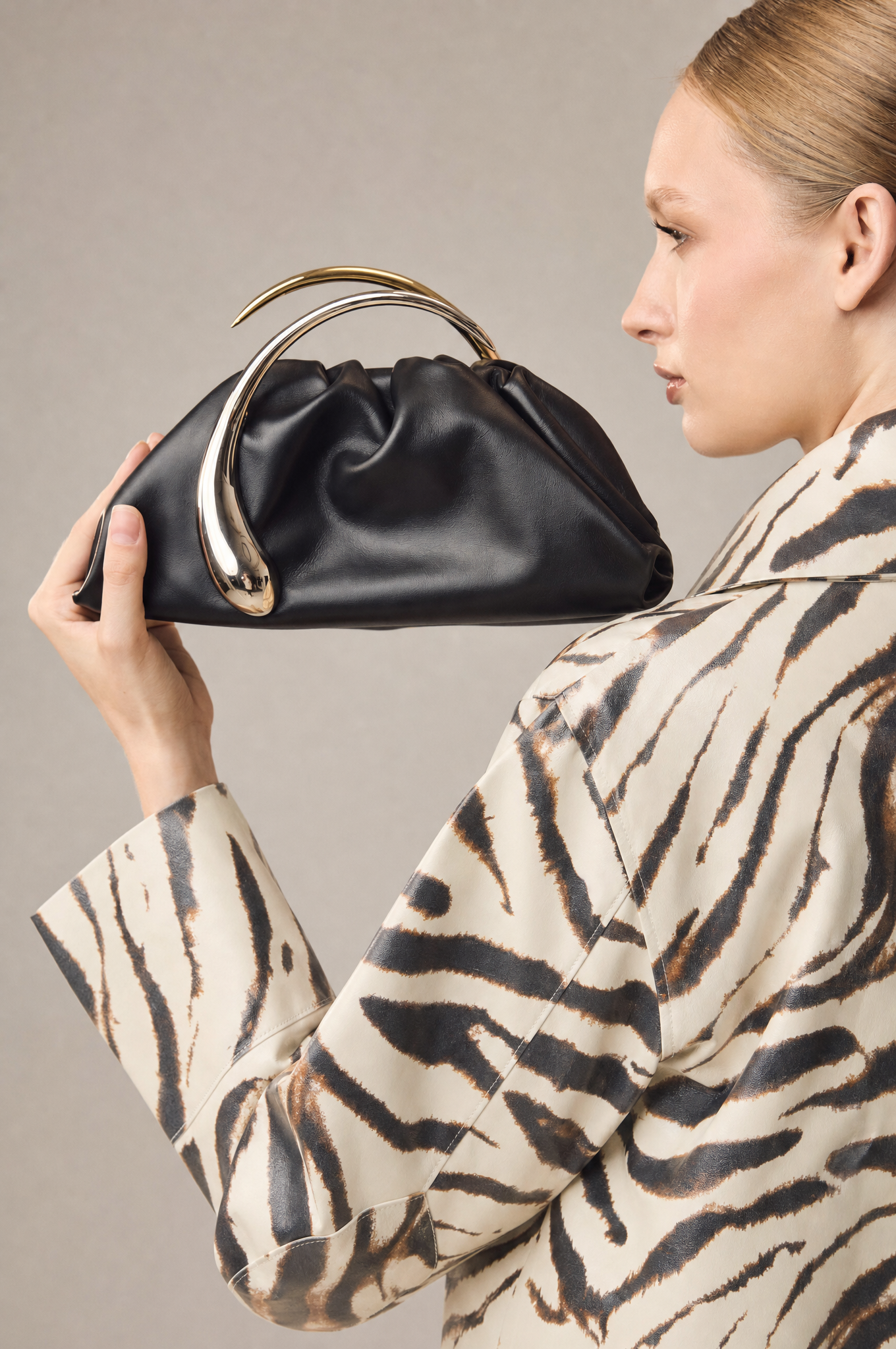 Black Halo Pouch