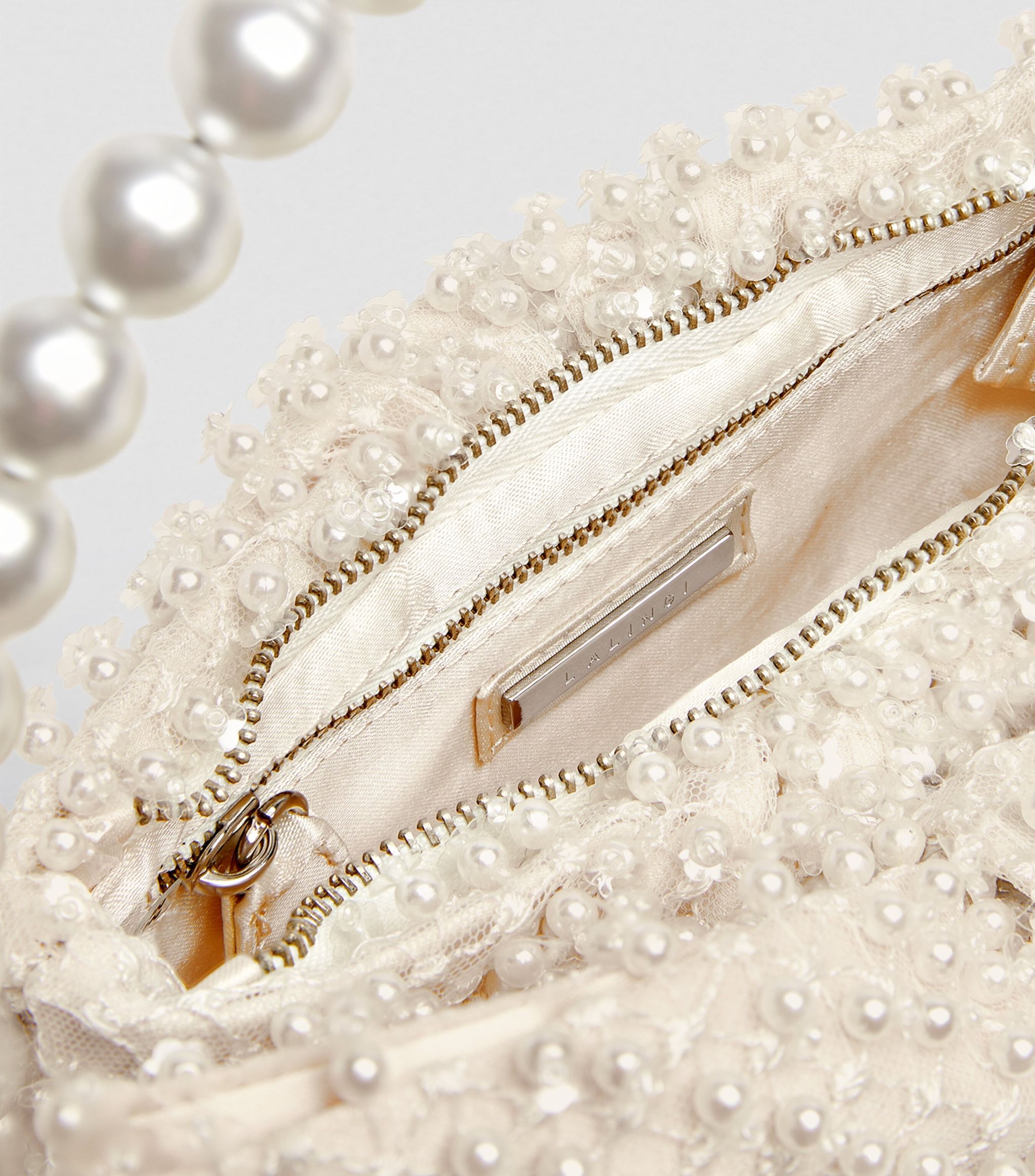 Pearl Mesh Bow Eternity