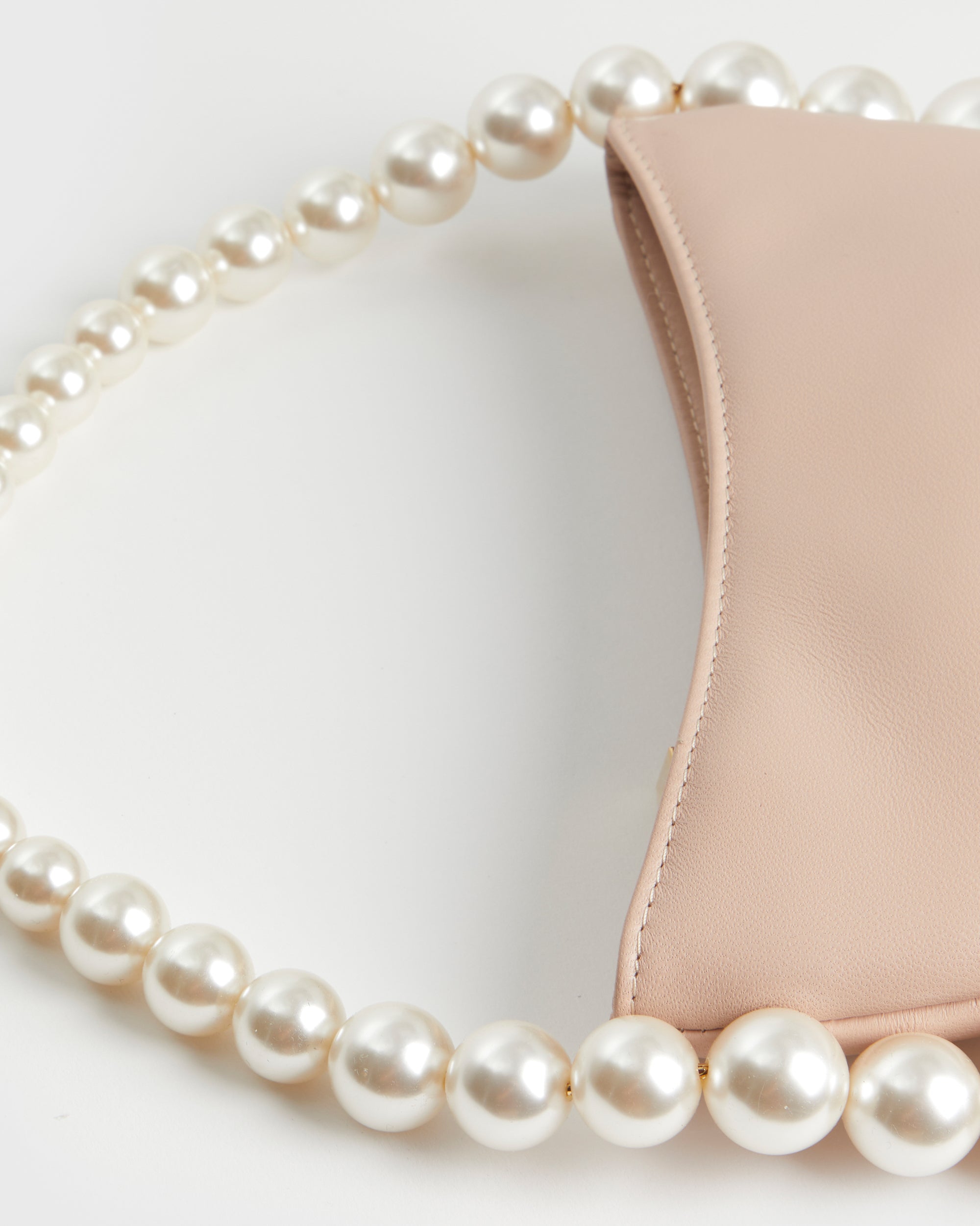 Beige Pendant Pearl Bag