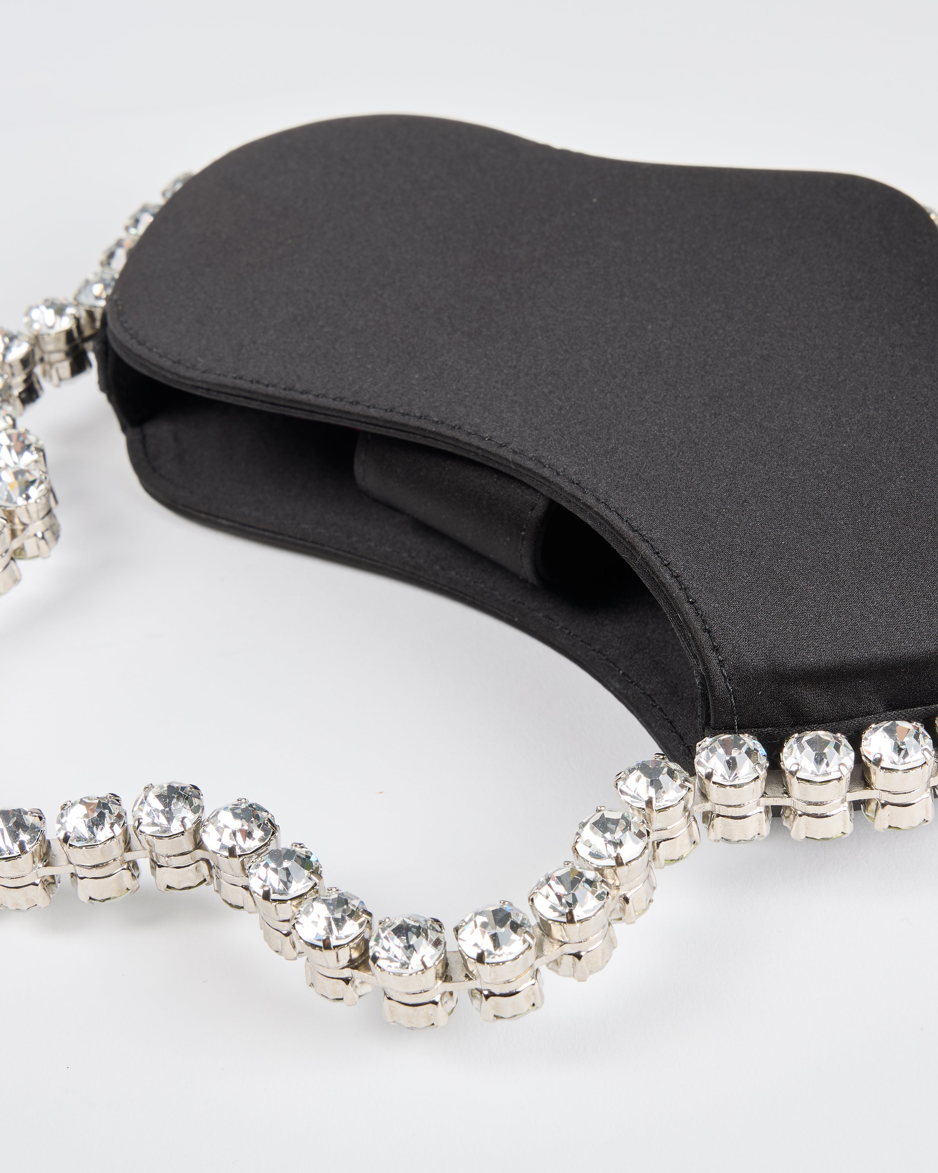 Black Wavy Eternity Clutch
