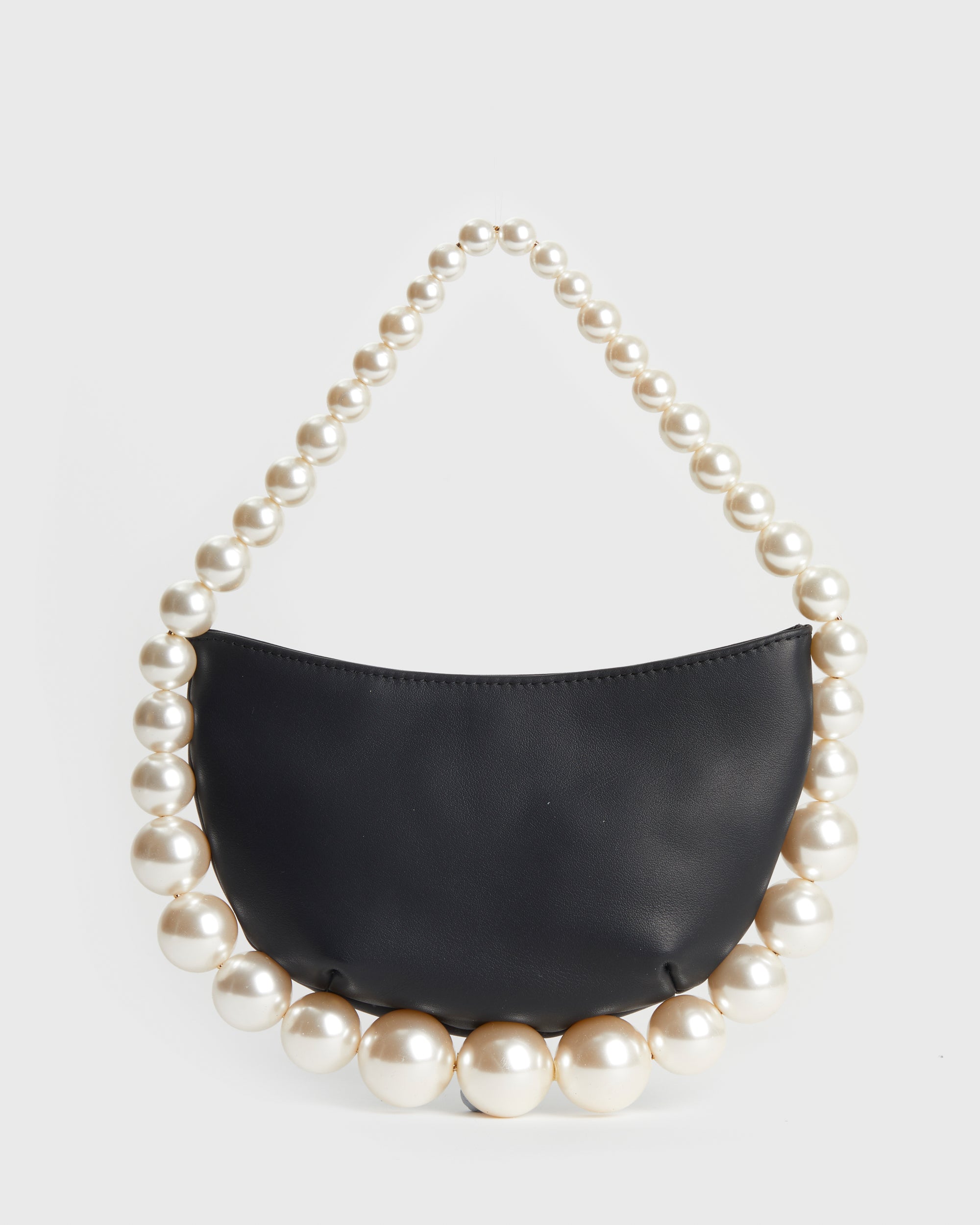 Black Pendant Pearl Bag