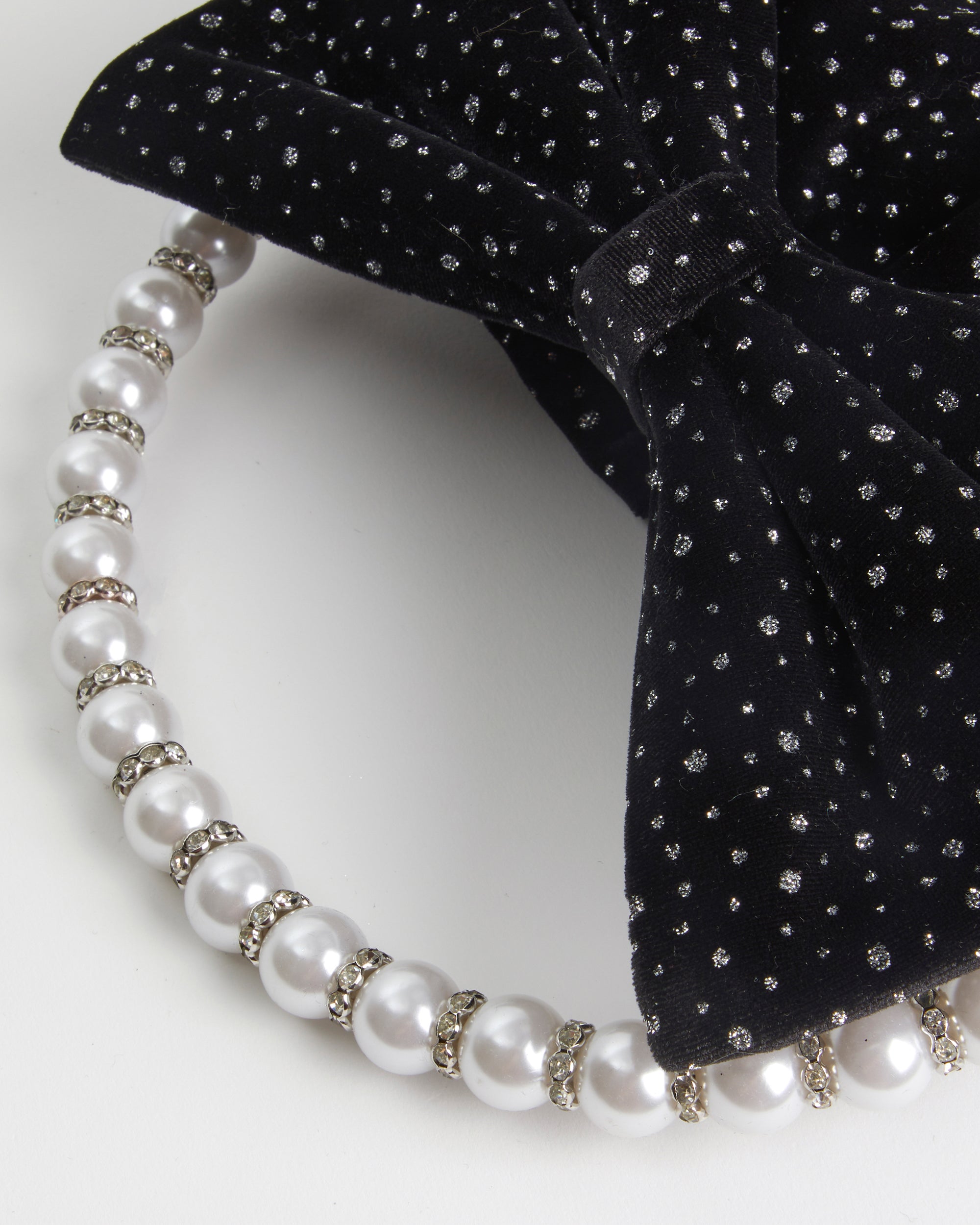 Black Glitter Bow Pearl Clutch
