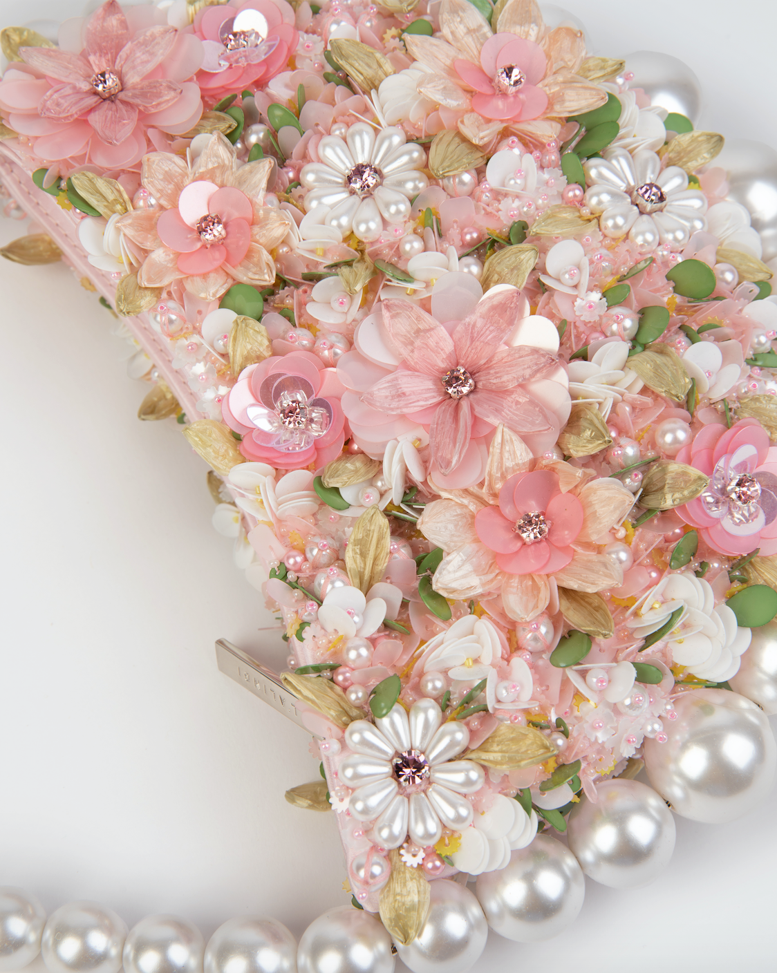 Garden Pearl Pendant Bag